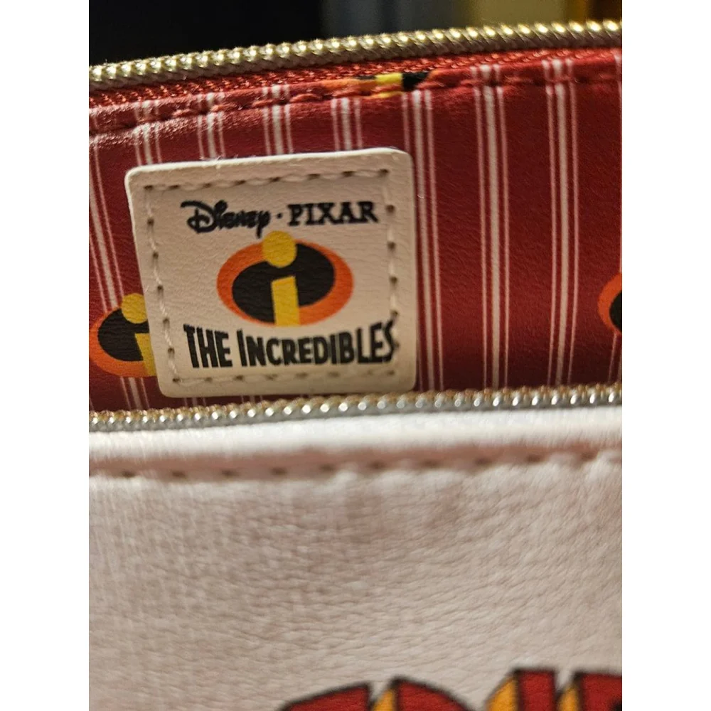 The Incredibles Toiletry Bag Red and White